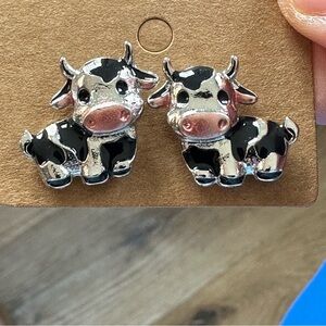 New Cute Cow Enamel Stud Earrings - Black & Pink